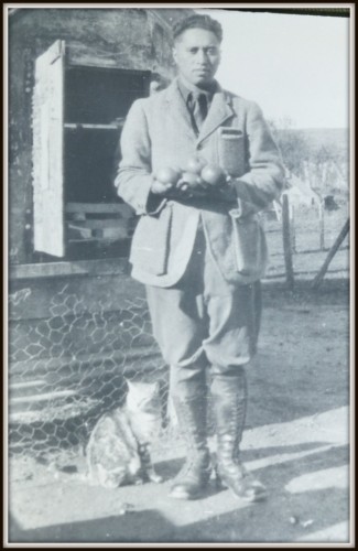 A well-dressed Hono Wihongi (my grandfather) in his khaki jodhpur pants