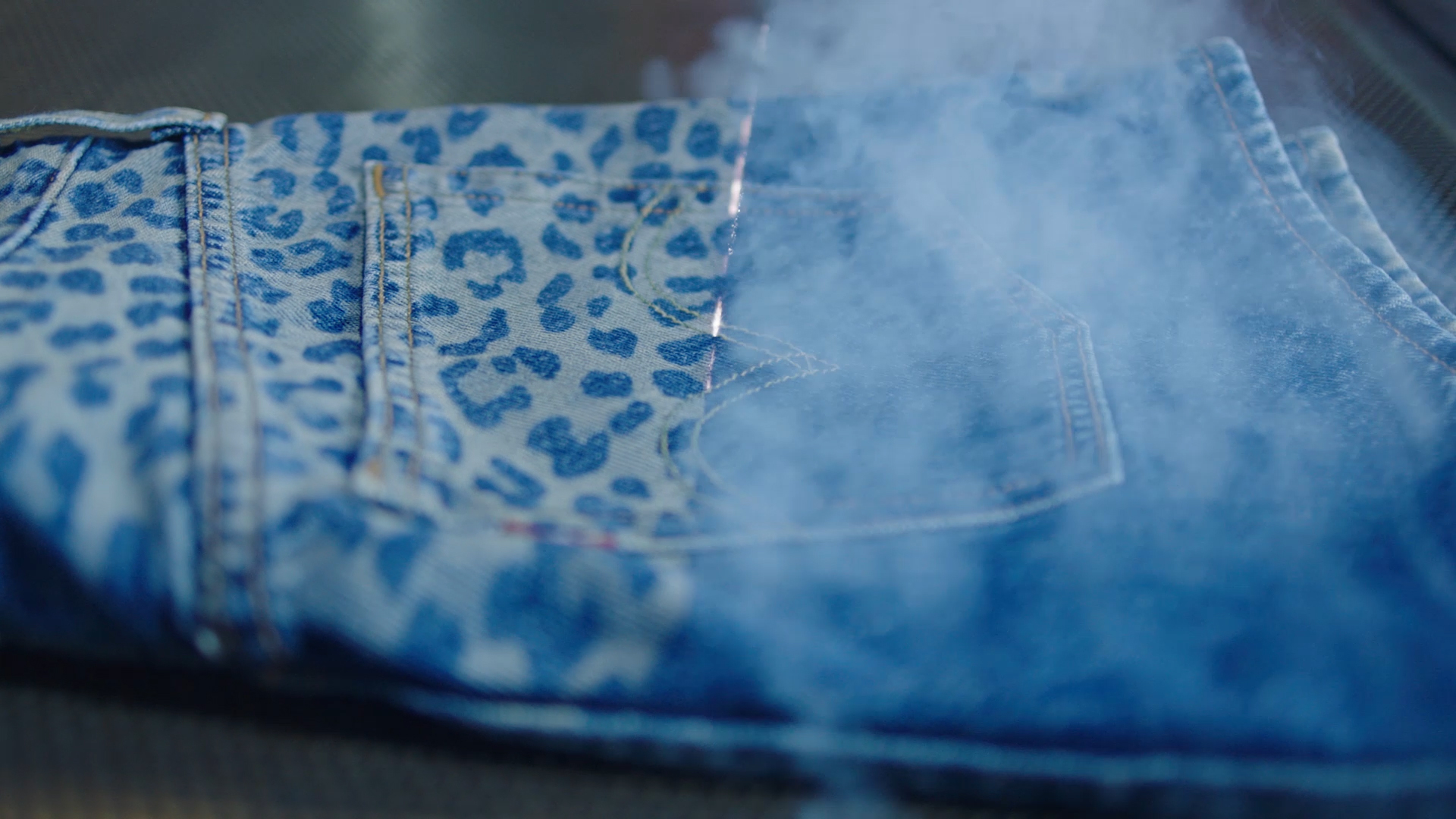 Future Finish A New Way To Customize Your Denim Levi Strauss Co Levi Strauss Co