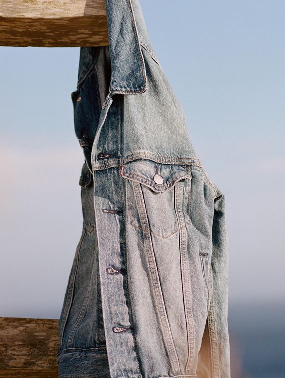 levi strauss official website