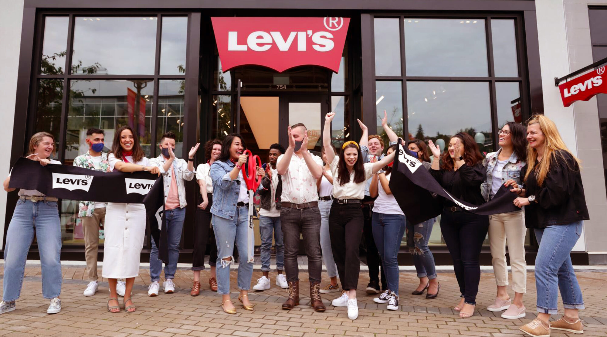 Something New in Stores - Levi Strauss & Co : Levi Strauss & Co