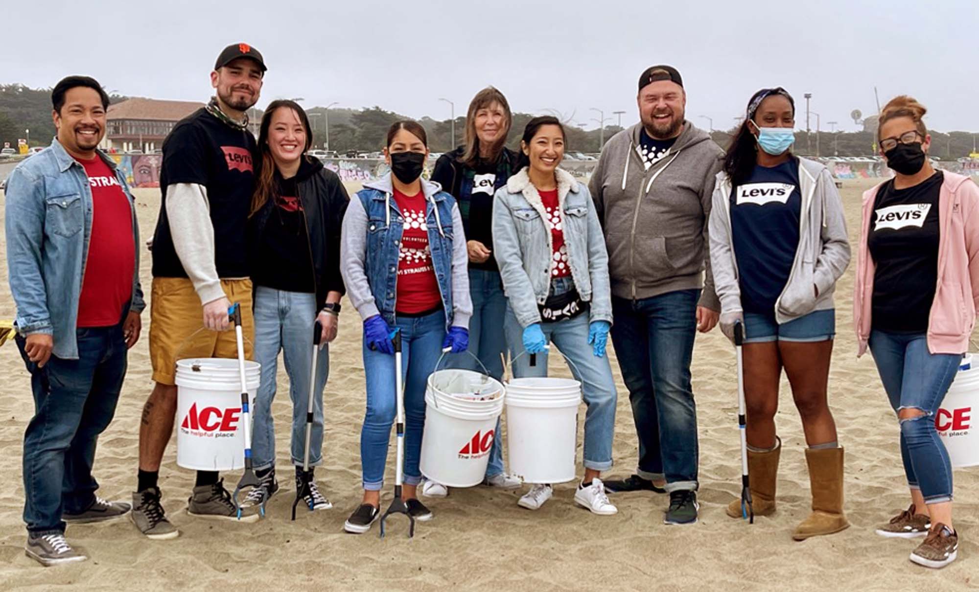 Employees Give Back Big in 2021 - Levi Strauss & Co : Levi Strauss & Co